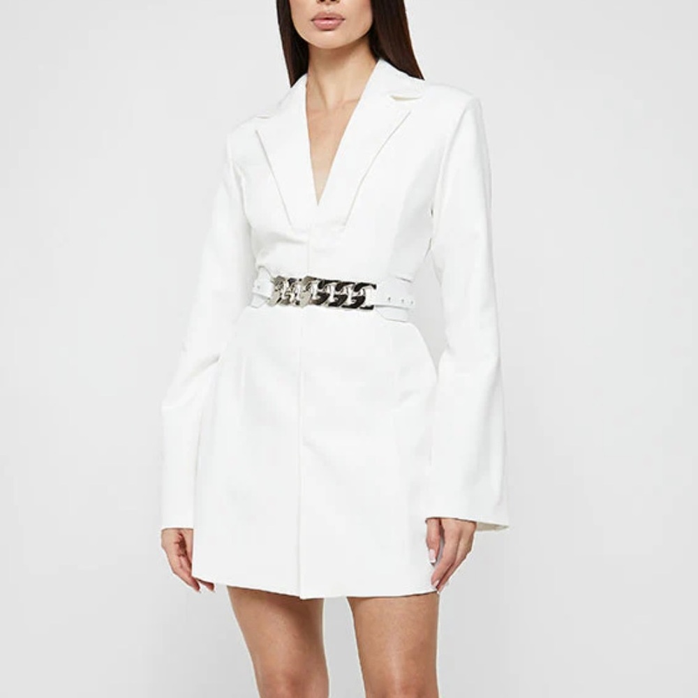 White, chain belted blazer dress. Brand- Manière De Voir